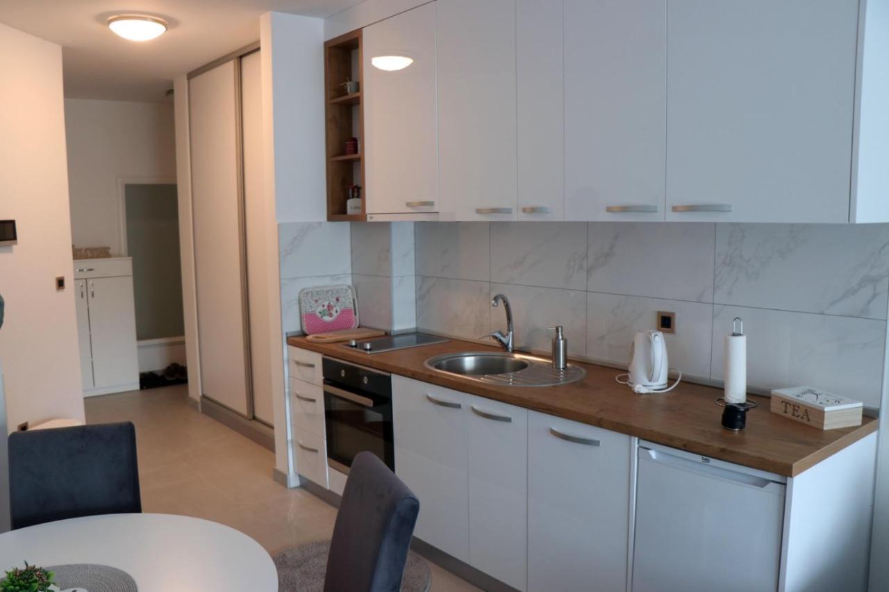 Apartman Kami Tuzla Exterior foto